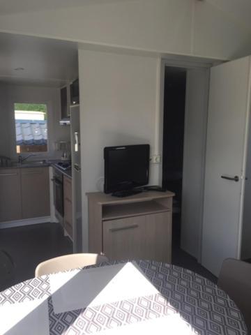 סנט-מארי-דו-מון Mobile-Home 100M Plage Utah Mme Surget מראה חיצוני תמונה