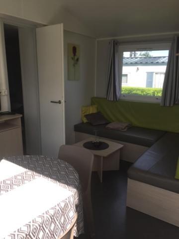 סנט-מארי-דו-מון Mobile-Home 100M Plage Utah Mme Surget מראה חיצוני תמונה